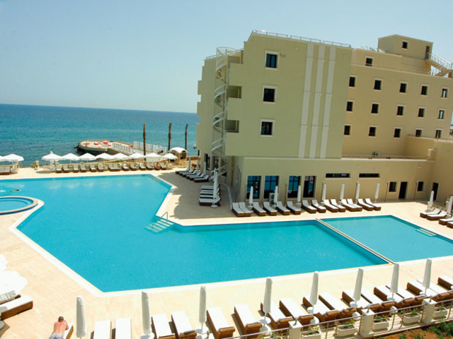 http://Vuni%20Palace%20(Centre)