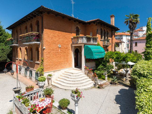 http://Villa%20Albertina