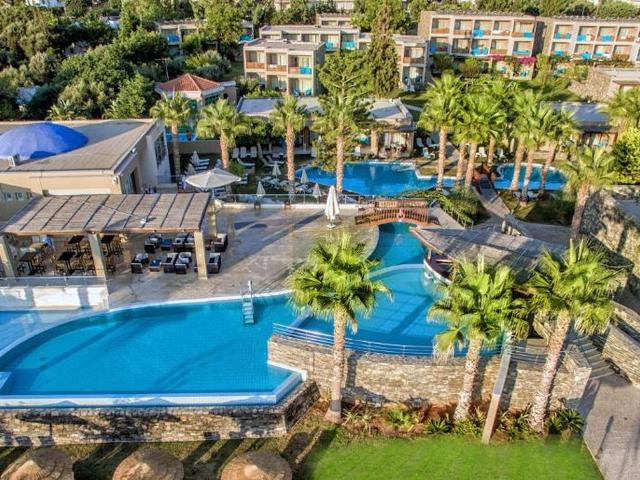 http://Blue%20Sea%20Beach%20Affiliated%20By%20Melia%20(ex.%20Zeus%20Blue%20Sea%20Beach;%20Blue%20Sea%20Beach;%20Sentido%20Blue%20Sea%20Beach)
