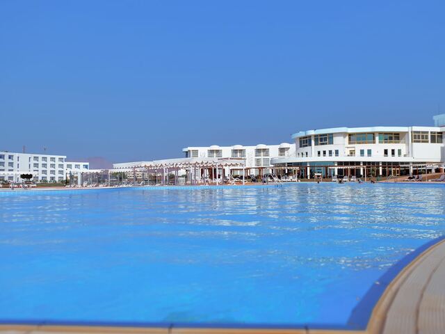 http://Amarina%20Star%20Resort%20&%20Aqua%20Park%20(ex.%20Raouf%20Hotels%20International%20-%20Star;%20Sol%20Y%20Mar%20Riva%20Beach)