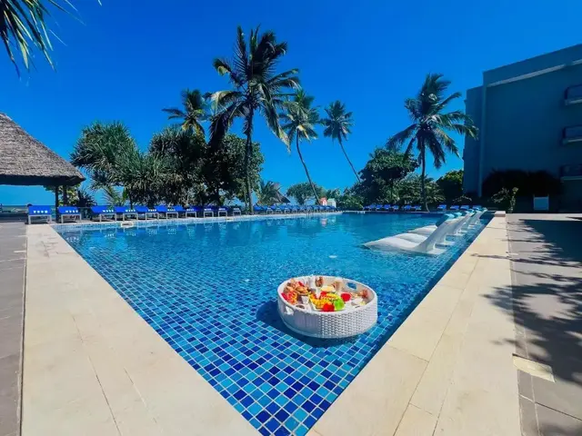 http://Matemwe%20Sands%20Beach%20Hotel
