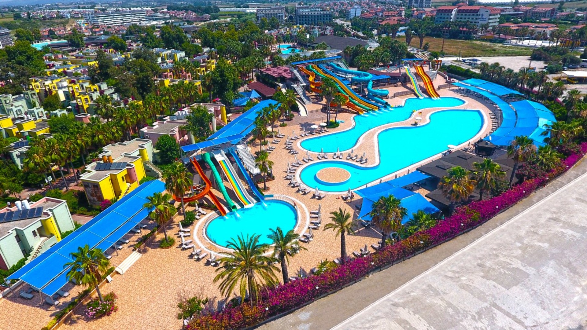 Von resort golden coast карта отеля