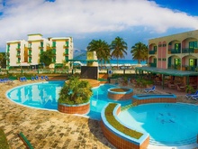 Islazul Los Delfines, 3*