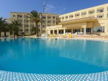 Les Colombes (ex. Club Novostar Les Colombes; Club Les Colombes), 3*