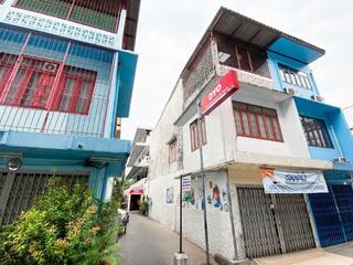OYO 525 MRT Phetkasem 48 Place