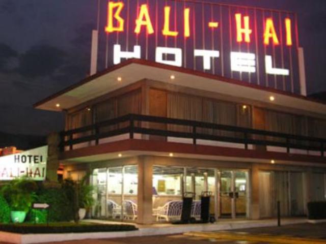 фото отеля Bali Hai Hotel изображение №1