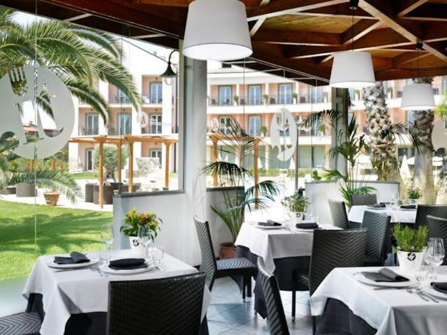 фотографии Golden Tulip Rome Airport (ex. Hotel Club Isola Sacra) изображение №4