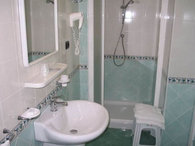 фото Albergo Villa Hibiscus изображение №18