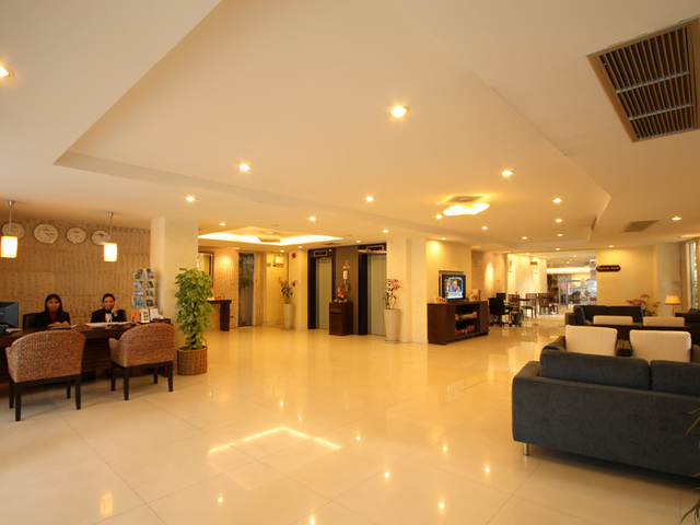 фото отеля D Varee Diva Bally Sukhumvit (ex. Ballys Studio Suite Sukhumvit) изображение №25