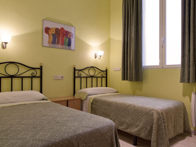 фотографии отеля Hostal Los Alpes изображение №43