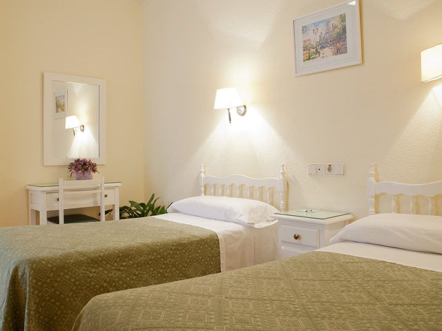 фото Hostal Los Alpes изображение №46