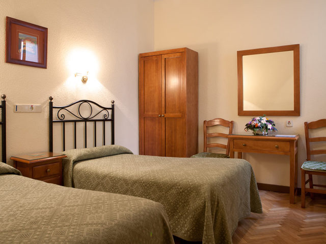 фотографии отеля Hostal Los Alpes изображение №47