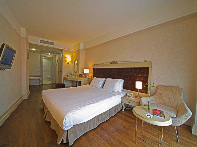 фотографии отеля Faros Hotel изображение №15