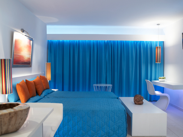 фото отеля So Nice Boutique Suites изображение №53