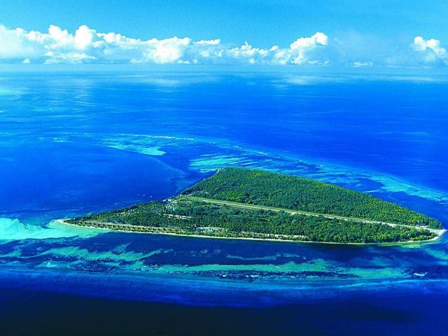 http://Alphonse%20Island%20Resort