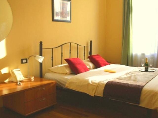 фотографии отеля Central Tiepolo Hotel Prague (Hotel Tiepolo Prague, Central Hotel Tiepolo Praga) изображение №15