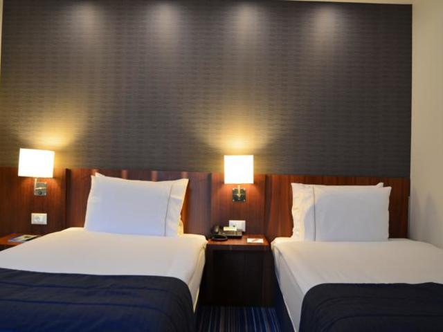 фото Tryp Bosphorus Taksim (ex. Tryp by Wyndham Istanbul Taksim Hotel) изображение №10