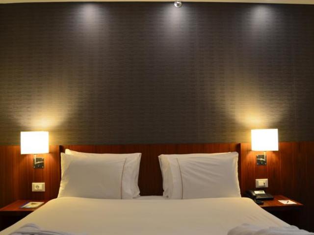 фотографии отеля Tryp Bosphorus Taksim (ex. Tryp by Wyndham Istanbul Taksim Hotel) изображение №15