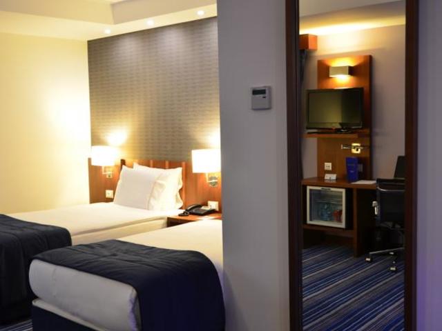 фотографии Tryp Bosphorus Taksim (ex. Tryp by Wyndham Istanbul Taksim Hotel) изображение №16