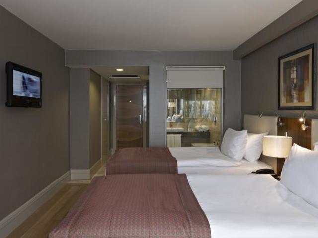 фотографии отеля Ramada Istanbul Grand Bazaar Hotel изображение №19