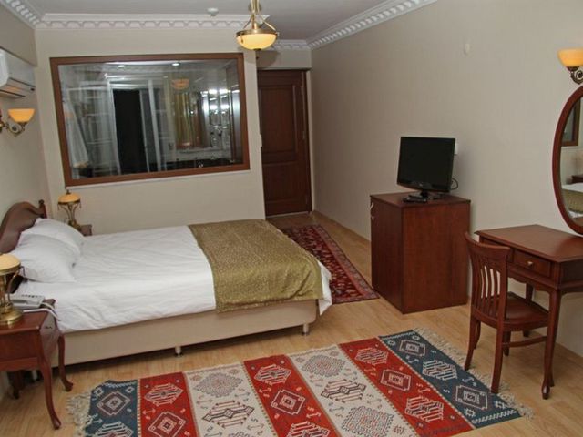 фото отеля Basileus Hotel изображение №13
