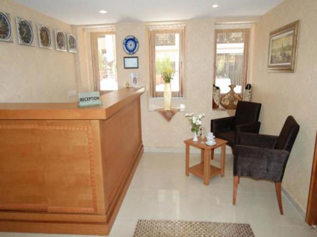 фото Hotel New House (ex. Amber Inn) изображение №14