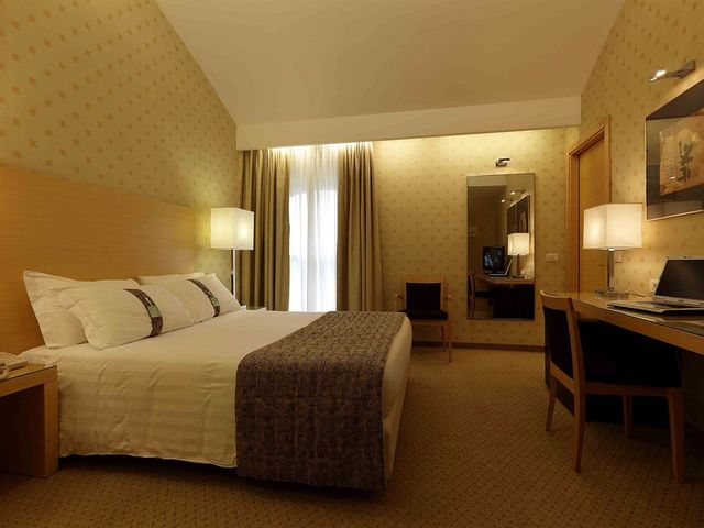 фото отеля Holiday Inn Milan Garibaldi Station изображение №53