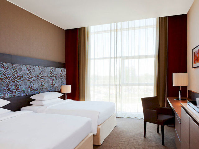 фото Sheraton Milan Malpensa Airport Hotel & Conference Center изображение №18