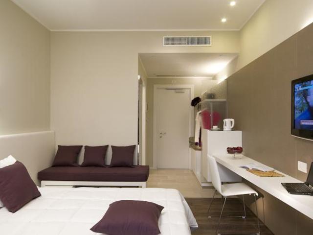 фото Golden Tulip Rome Airport (ex. Hotel Club Isola Sacra) изображение №2