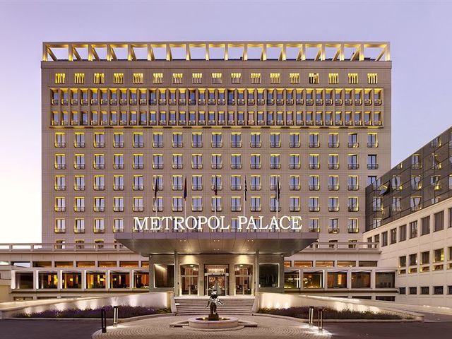 http://Metropol%20Palace,%20a%20Luxury%20Collection%20Hotel