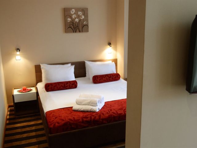 фотографии отеля Balkan Hotel Garni изображение №51