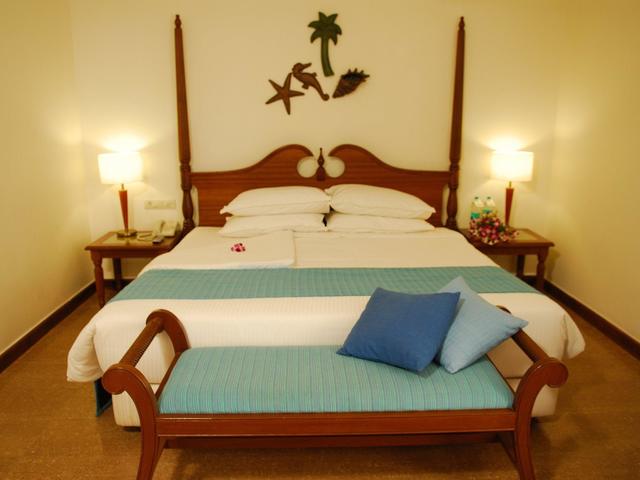 фото отеля Holiday Inn Resort изображение №9