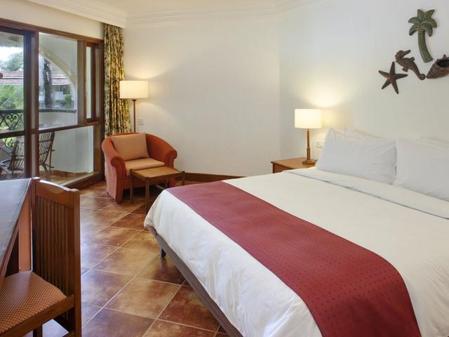 фотографии отеля Holiday Inn Resort изображение №19