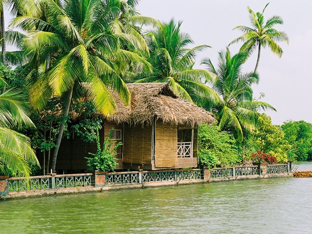 фото отеля Rajah Ayurvedic Hospital Rajah Island изображение №13