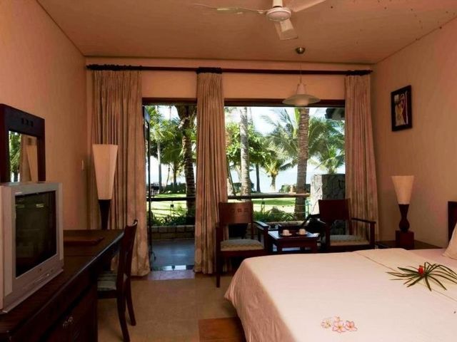 фото отеля Hoang Ngoc Resort (Oriental Pearl Beach Resort) изображение №33