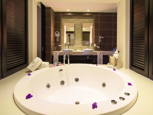 фото отеля Maritim Crystals Beach Hotel Mauritius (ex. Crystals Beach Resort & Spa) изображение №17
