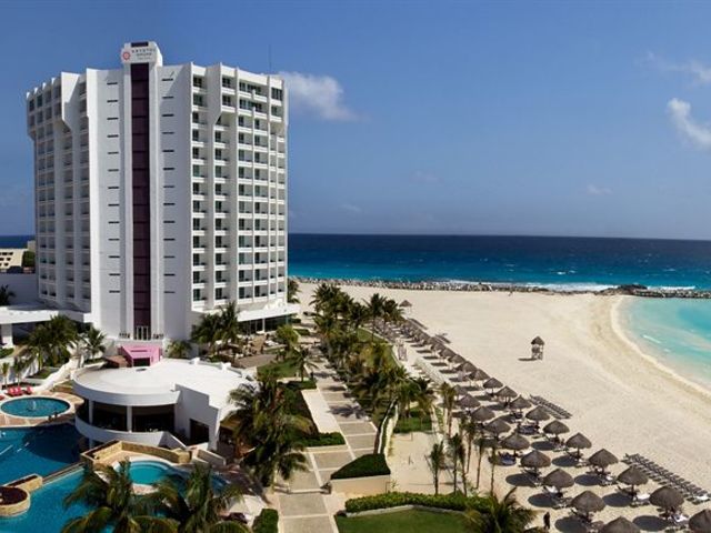 фото отеля Krystal Grand Punta Cancun (ex. Hyatt Regency Cancun) изображение №1