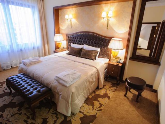 фото отеля Президент Отель (President Hotel) изображение №25