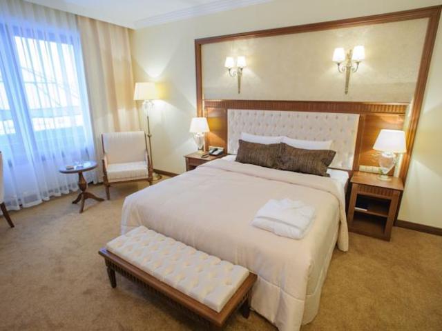 фото отеля Президент Отель (President Hotel) изображение №33