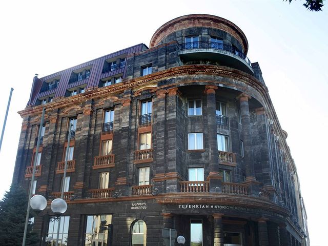 Tufenkian Historic Yerevan Hotel (Гостиница «Туфенкян Исторический Ереван»)