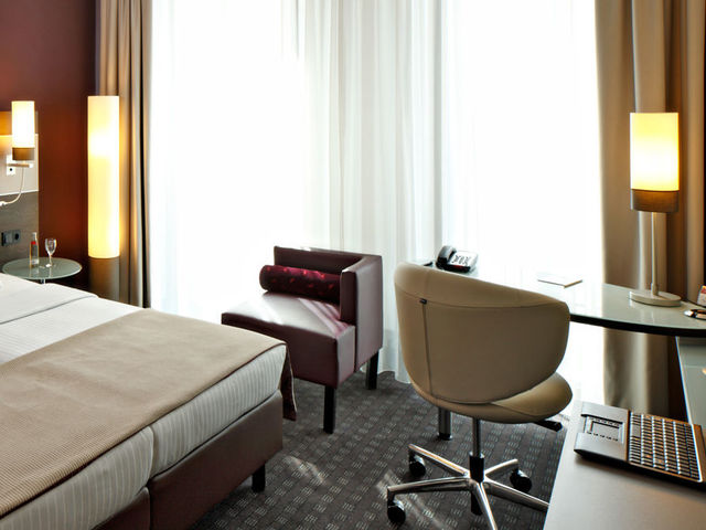 фото отеля Leonardo Royal Hotel Munich изображение №9
