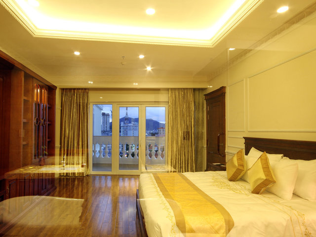 фото отеля Nha Trang Palace изображение №13