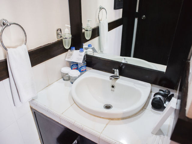 фотографии Legian Guest House изображение №12