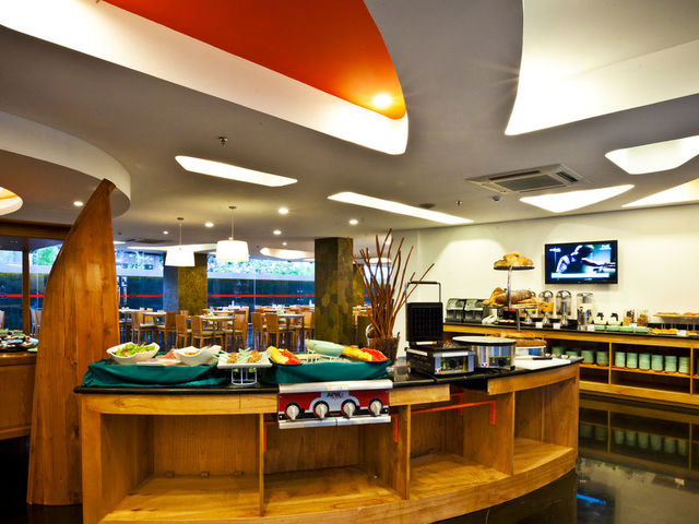 фотографии The Jimbaran View (ех. HARRIS Hotel Bukit Jimbaran) изображение №8