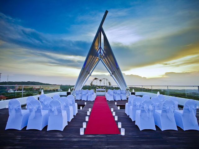 фотографии отеля The Jimbaran View (ех. HARRIS Hotel Bukit Jimbaran) изображение №11