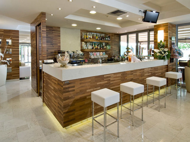 фотографии отеля Madison Hotel & Residence изображение №11