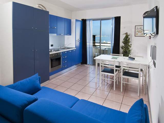 фотографии Madison Hotel & Residence изображение №20