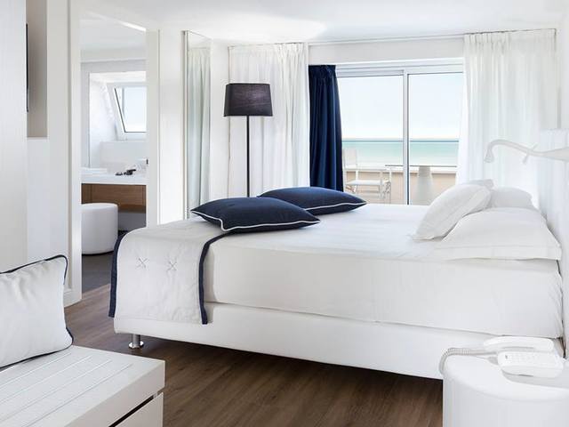 фото отеля Corallo Hotel Riccione изображение №13