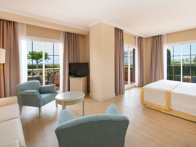 фотографии отеля Iberostar Malaga Playa (ex. Riu Ferrara) изображение №23