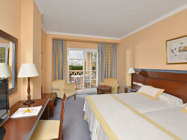 фотографии отеля Iberostar Malaga Playa (ex. Riu Ferrara) изображение №31